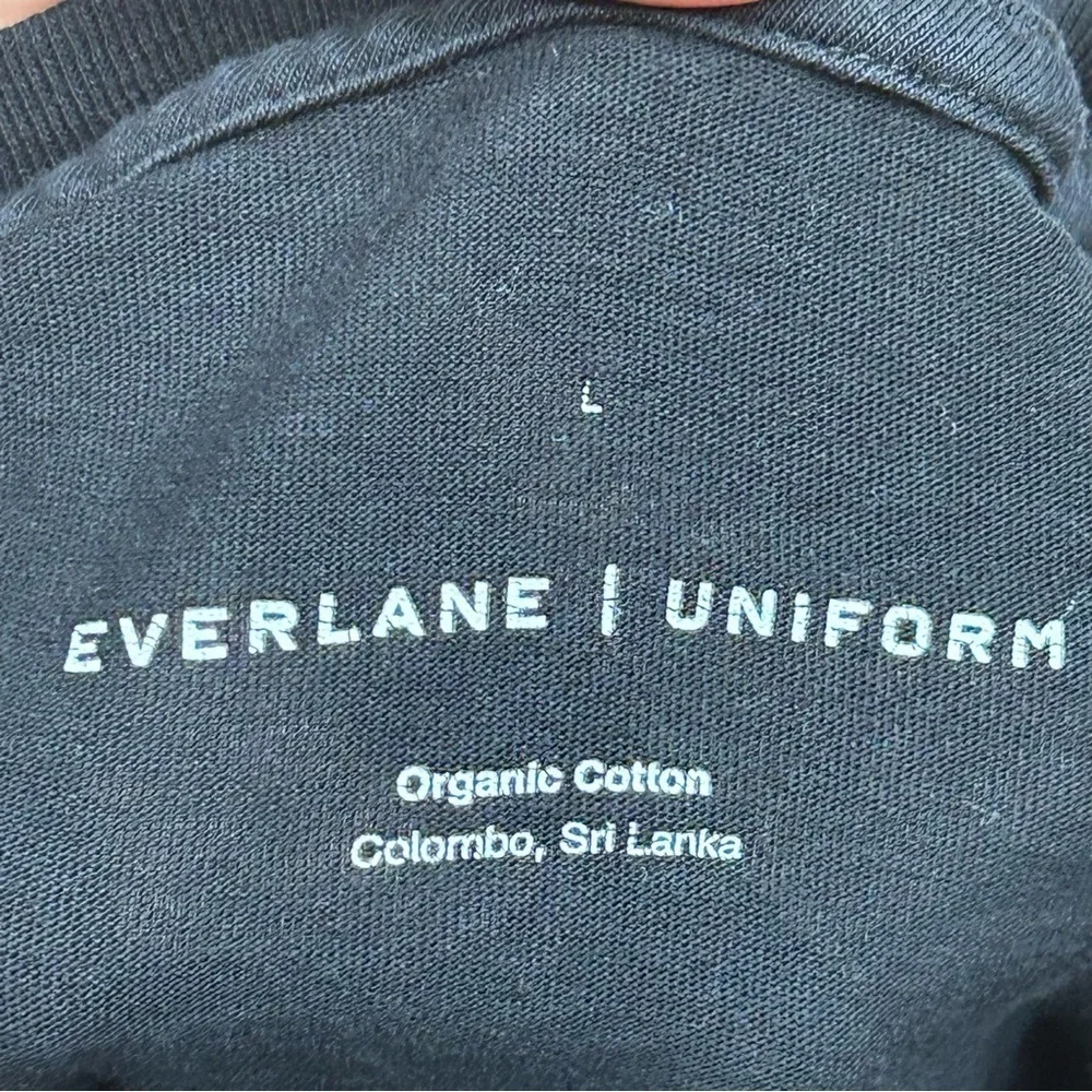 Everlane uniform cotton short sleeve tee - Picture 3 of 5